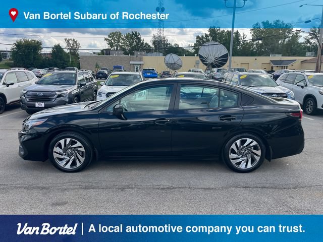 Used 2025 Subaru Legacy Limited AWD/4WD image 2