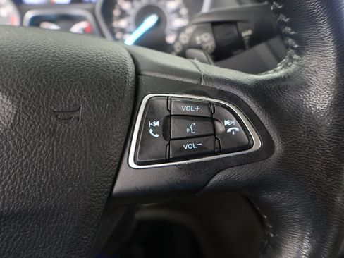 Used 2017 Ford Escape Titanium w/ Equipment Group 301A AWD/4WD image 41