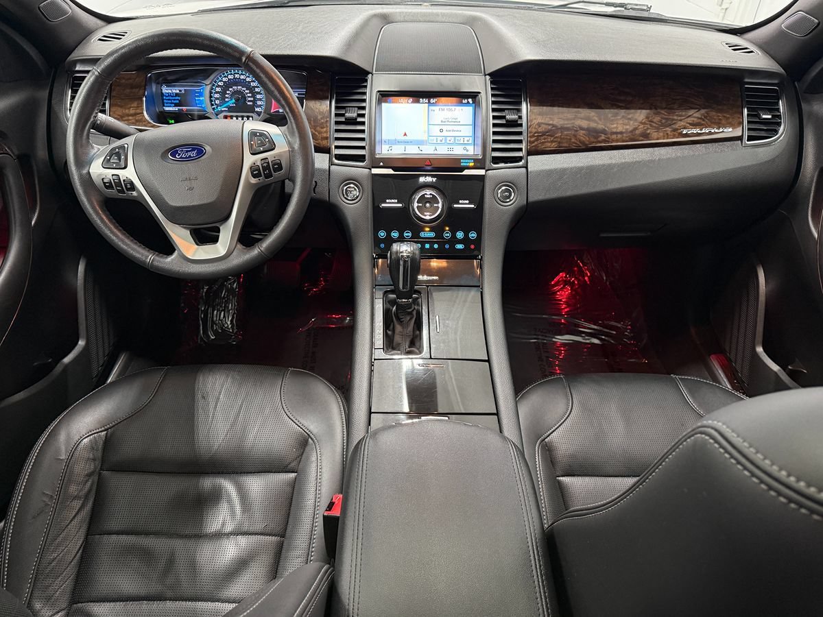 Used 2019 Ford Taurus Limited AWD/4WD image 11