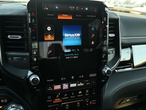 Used 2025 RAM 1500 Limited AWD/4WD image 24