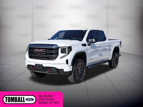 Used 2022 GMC Sierra 1500 AT4 w/ AT4 Premium Package AWD/4WD image 3