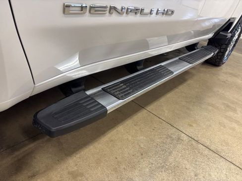 Used 2020 GMC Sierra 2500 Denali w/ Denali Ultimate Package image 13