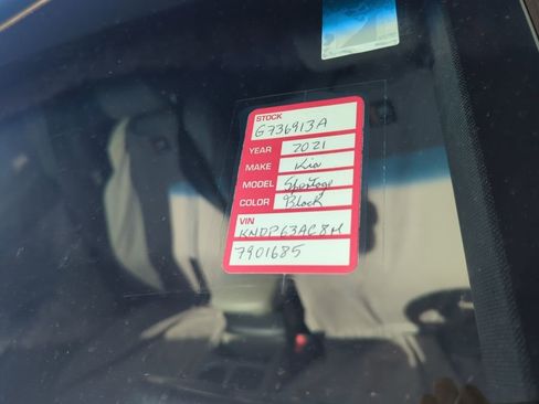 Certified 2021 Kia Sportage S image 5