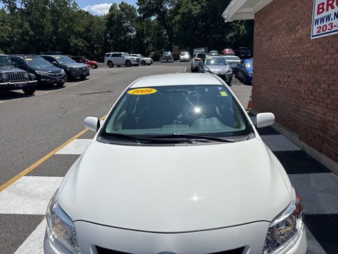 Used 2009 Toyota Corolla LE FWD image 7