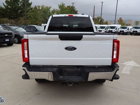 Certified 2024 Ford F250 XLT image 6