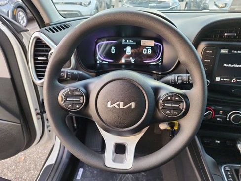 New 2025 Kia Soul LX w/ LX Technology Package image 23