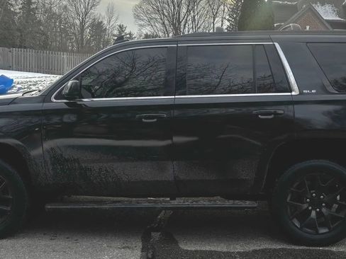 Used 2020 GMC Yukon SLE w/ SLE Value Package image 4