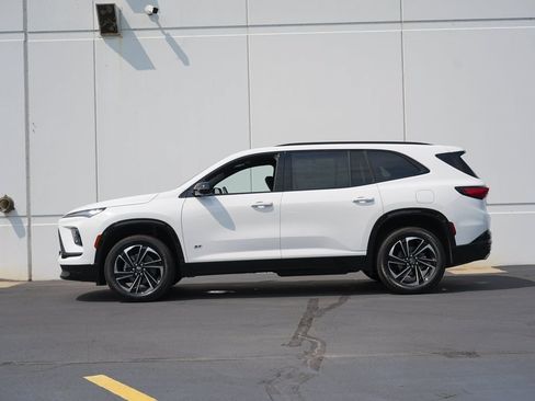 Certified 2026 Buick Enclave Sport Touring AWD/4WD image 6