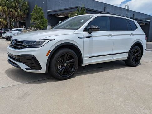 Used 2024 Volkswagen Tiguan SE R-Line FWD image 10