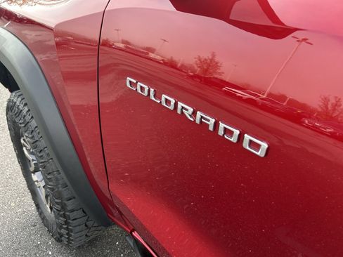 Used 2024 Chevrolet Colorado ZR2 w/ ZR2 Convenience Package III image 13