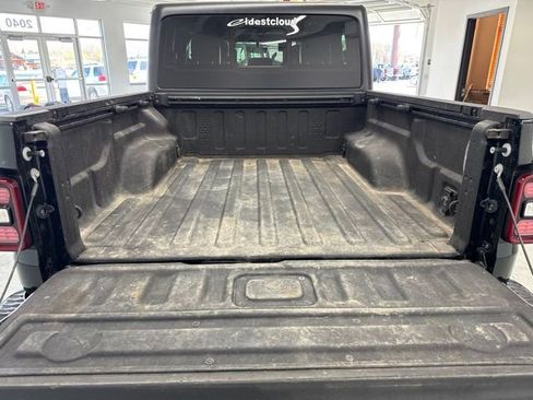 Used 2020 Jeep Gladiator Rubicon w/ Uconnect 4C Nav & Sound Group AWD/4WD image 11