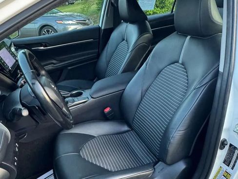 Used 2023 Toyota Camry SE FWD image 13
