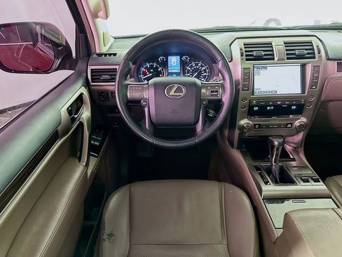 Used 2018 Lexus GX 460 w/ Navigation Package image 27