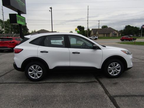 Used 2020 Ford Escape S AWD/4WD image 9