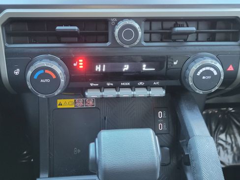 Certified 2024 Toyota Tacoma TRD Sport image 31