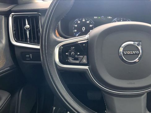 Used 2017 Volvo S90 T6 Inscription w/ Vision Package image 21