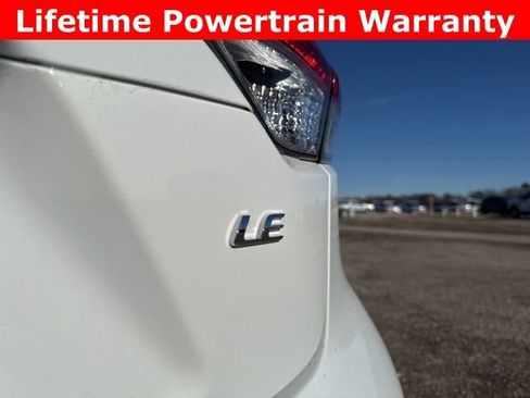 Used 2024 Toyota Corolla LE image 9