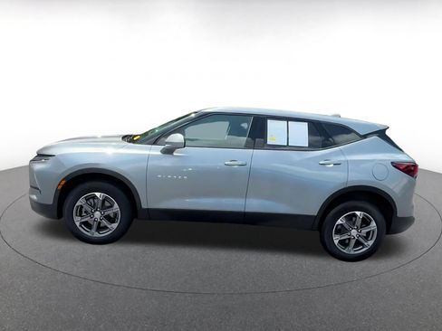 Used 2026 Chevrolet Blazer LT AWD/4WD image 9