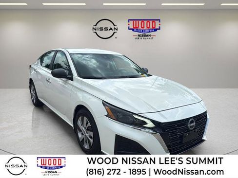 Certified 2025 Nissan Altima 2.5 S FWD image 1