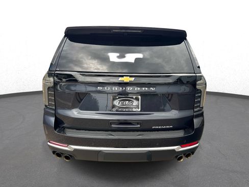 Used 2025 Chevrolet Suburban Premier RWD image 4