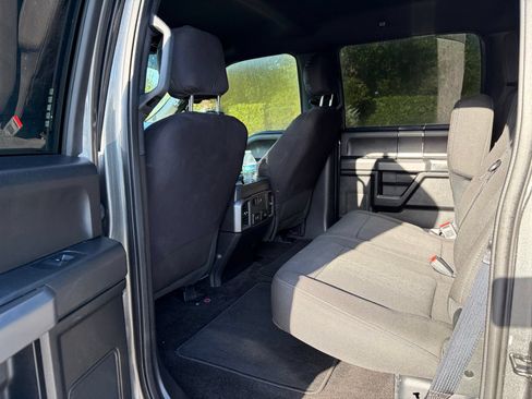 Used 2018 Ford F150 XLT w/ Equipment Group 301A Mid RWD image 21