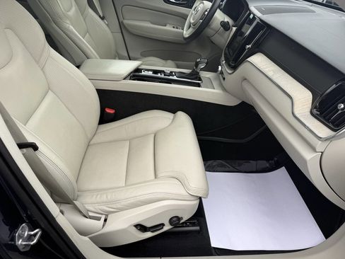 Used 2021 Volvo XC60 T5 Inscription w/ Advanced Package image 14