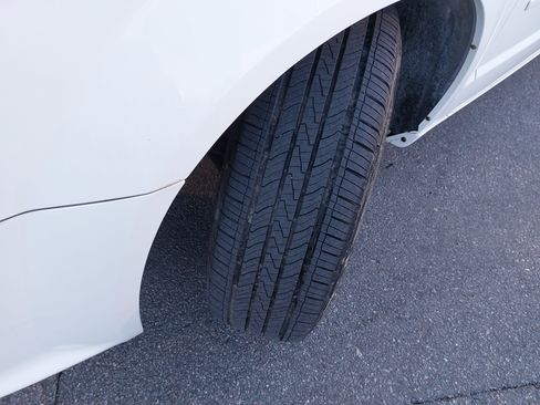 Used 2014 Dodge Grand Caravan SXT w/ Rear Park Assist Package image 34