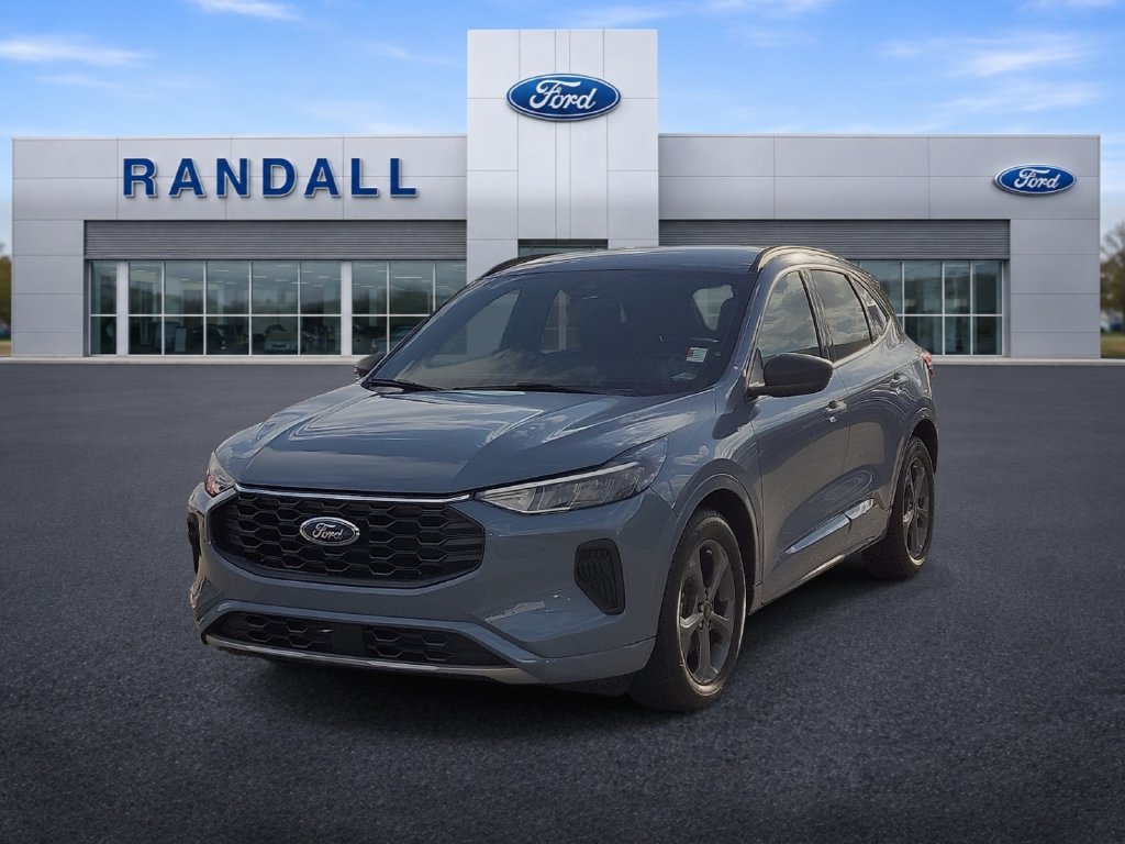Used 2023 Ford Escape ST-Line w/ Tech Pack #1 FWD image 2