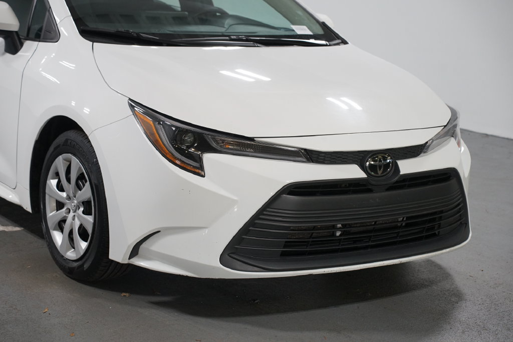 Certified 2024 Toyota Corolla LE FWD image 4