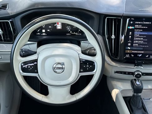 Used 2020 Volvo XC60 T5 Inscription AWD/4WD image 15