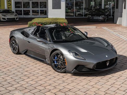 Used 2023 Maserati MC20 Spyder image 42
