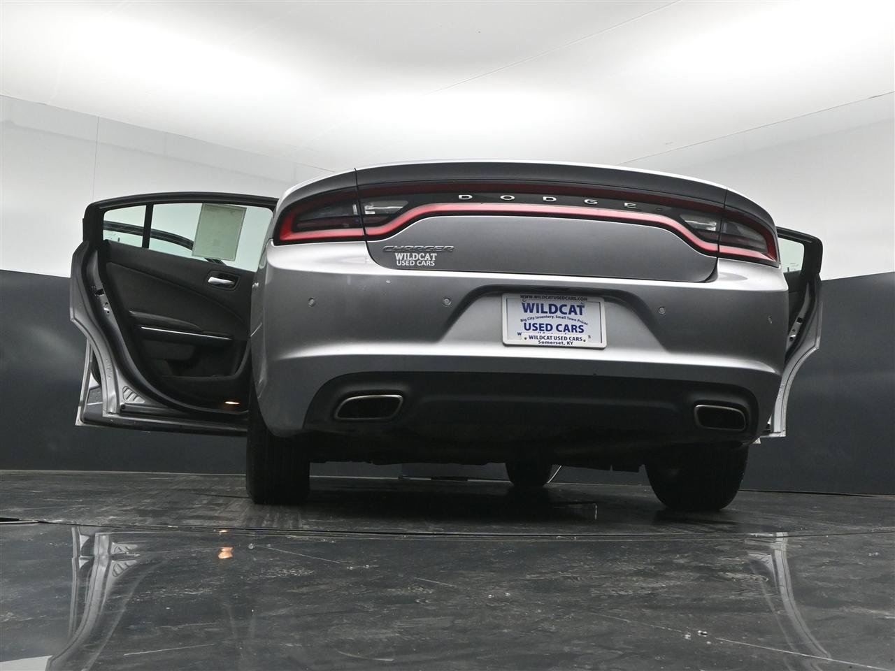 Used 2016 Dodge Charger SE w/ Popular Equipment Group RWD image 40
