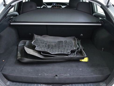 Used 2021 Toyota Prius Prime LE image 26