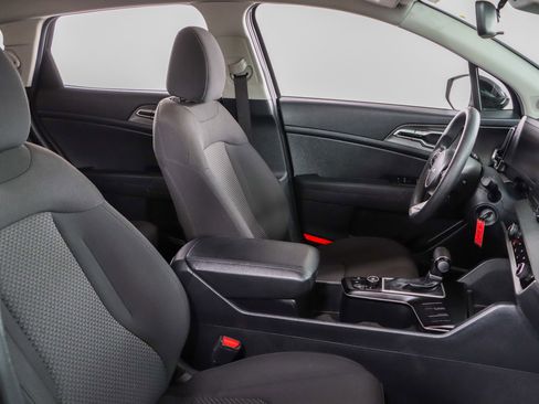 Used 2024 Kia Sportage LX FWD image 26
