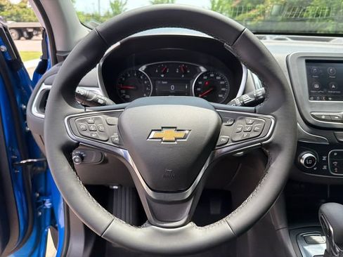 Used 2024 Chevrolet Equinox LT AWD/4WD image 17