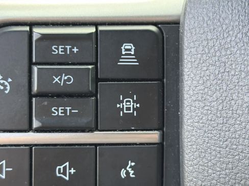 Used 2024 Ford Expedition Max Limited image 21