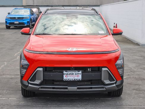 Used 2024 Hyundai Kona Limited AWD/4WD image 2