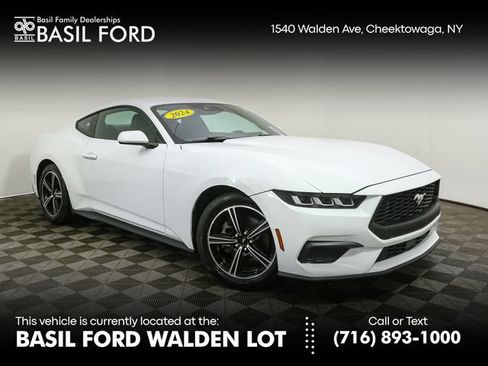 Used 2024 Ford Mustang Coupe RWD image 1