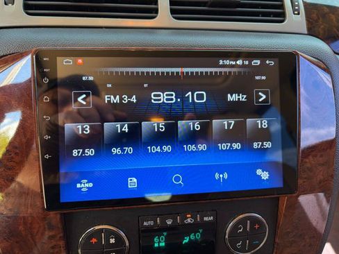 Used 2013 GMC Yukon Denali AWD/4WD image 34