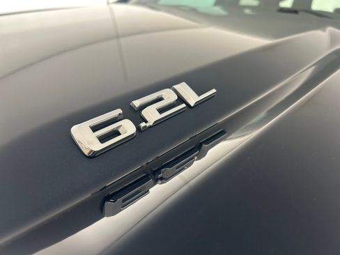 Used 2022 Chevrolet Silverado 1500 RST AWD/4WD image 7
