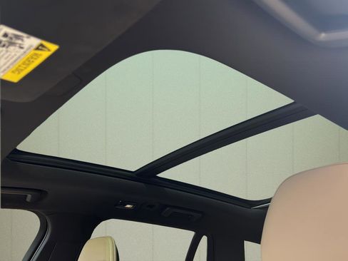 Used 2025 Volvo XC90 T8 Ultra image 36