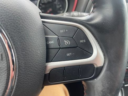 Used 2020 Jeep Compass Trailhawk AWD/4WD image 20