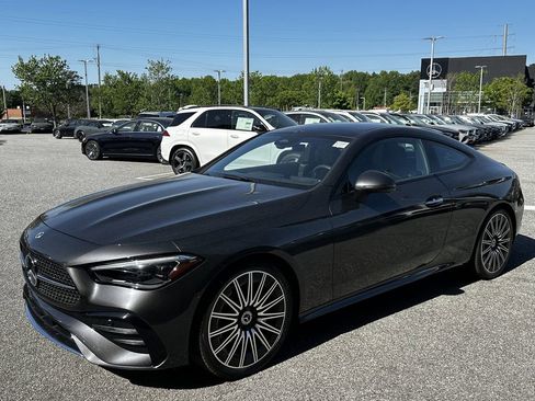 Certified 2025 Mercedes-Benz CLE 300 4MATIC Coupe image 4