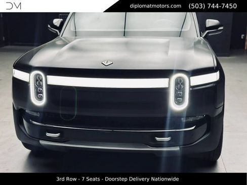 Used 2024 Rivian R1S Adventure AWD/4WD image 13