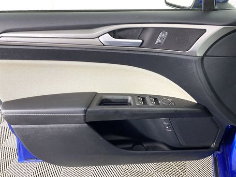 Used 2018 Ford Fusion S image 12