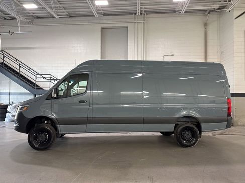 New 2026 Mercedes-Benz Sprinter 2500 image 3