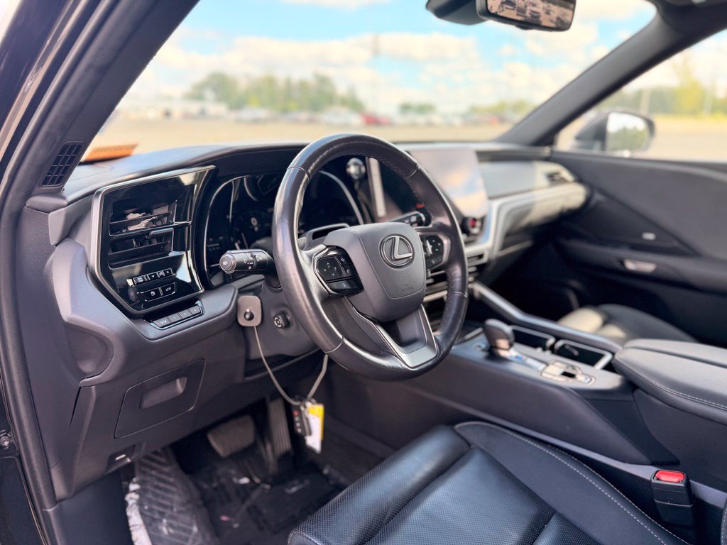 Used 2025 Lexus TX 350 AWD w/ Technology Package image 9