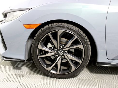Used 2018 Honda Civic Sport image 28