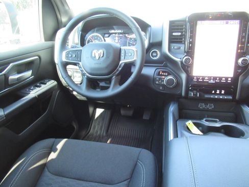 Used 2026 RAM 1500 Big Horn AWD/4WD image 14