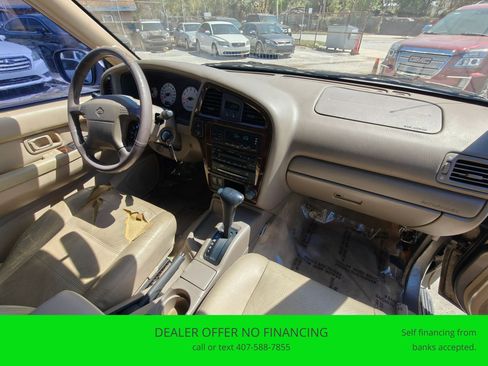 Used 2001 Nissan Pathfinder LE image 18